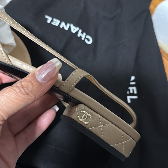 BNIB Chanel slingback flats la skin and patent calfskin beige and black size 40 - Picture 5 of 5